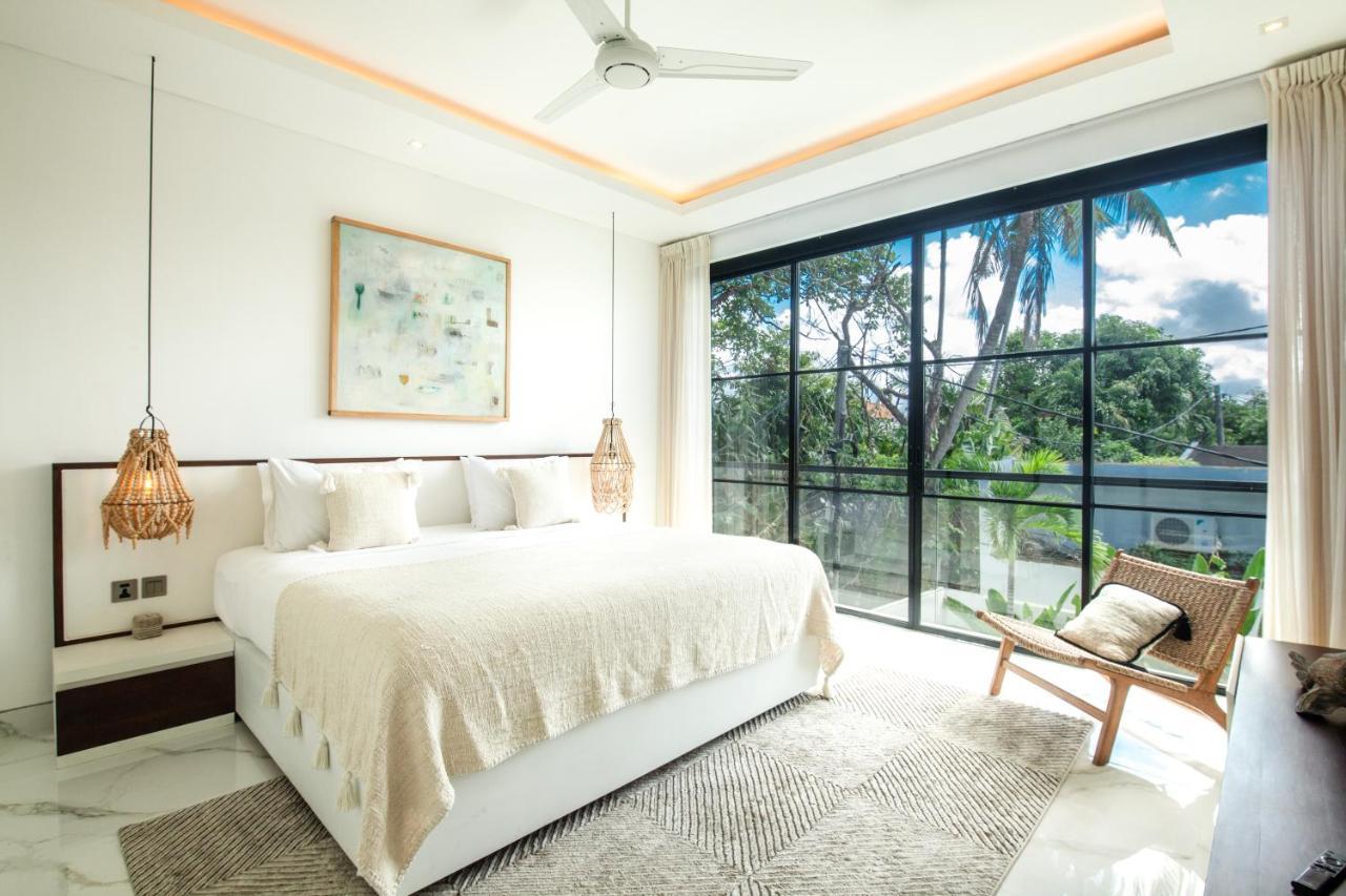 Luxury Villa Devina I Seminyak I Yoga & Gym Exterior photo